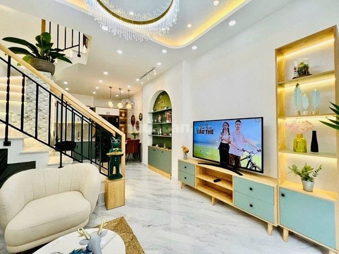 Nhà Đẹp Lê Đại Hành Q11 – 1T2L, 48m², SHR – Gần Mặt Tiền, 2 tỷ 190