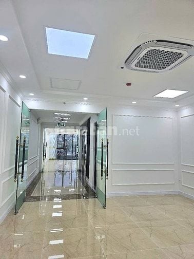 Tòa Văn Phòng phố Nguyễn Hoàng DT76m2 xây 6T thang máy giá 48ty