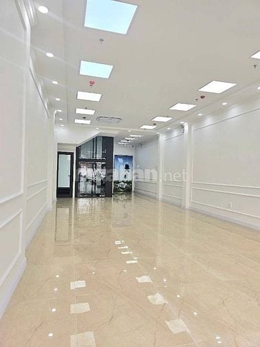 Tòa Văn Phòng phố Nguyễn Hoàng DT76m2 xây 6T thang máy giá 48ty
