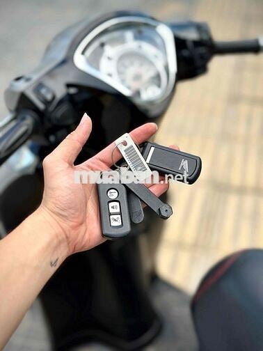 SH Mode 2019 khoá thông minh / bạc đen đẳng cấp