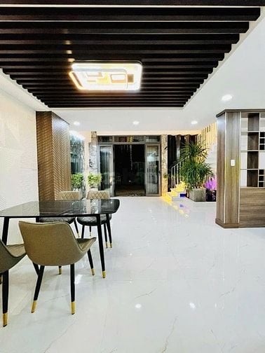 Nhà giá tốt Trường Sa P.12 Q.3 DT: 66,7m2 Giá: 4tỷ100tr