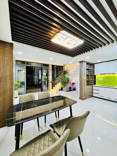 Nhà giá tốt Trường Sa P.12 Q.3 DT: 66,7m2 Giá: 4tỷ100tr