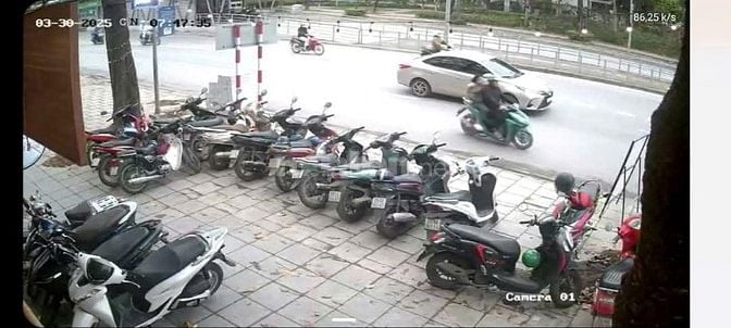 Cho thuê nhà mặt phố Lê Trọng  Tấn, La Khê, Hà Đông. Diện tích 90m2