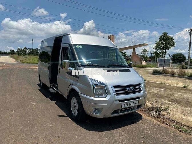 Ford Transit 2015 Luxury - 120000 km