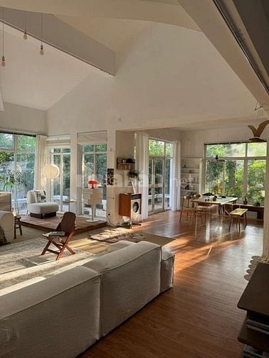 Bán nhà phố Lê Thanh Nghị - Quận Hai Bà Trưng– Sổ đỏ chính chủ, ngõ ôt