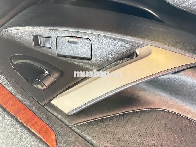Camry 2010 2.0E muốn bán