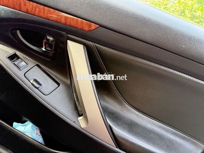 Camry 2010 2.0E muốn bán