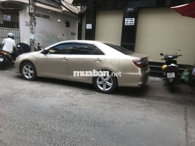 Toyota Camry 2016 2.5Q - 85500 km