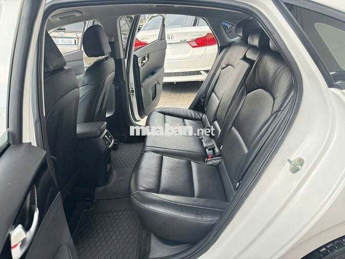 Kia K3 2022 Deluxe 1.6 MT( số sàn ) - Odo 37720 km