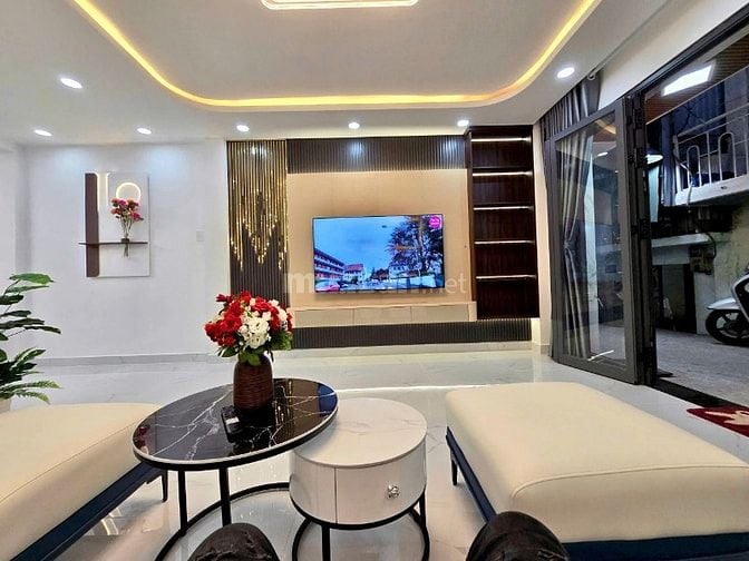 Nhà phố hiện đại ngay khu chế xuất tân thuận q7 
