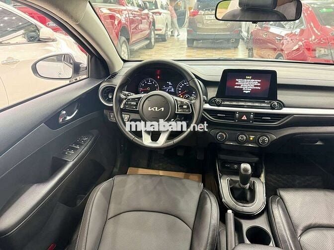 Kia K3 2022 Deluxe 1.6 MT( số sàn ) - Odo 37720 km