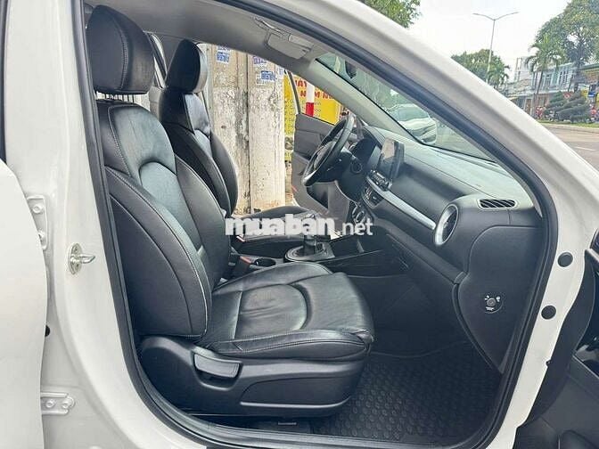 Kia K3 2022 Deluxe 1.6 MT( số sàn ) - Odo 37720 km