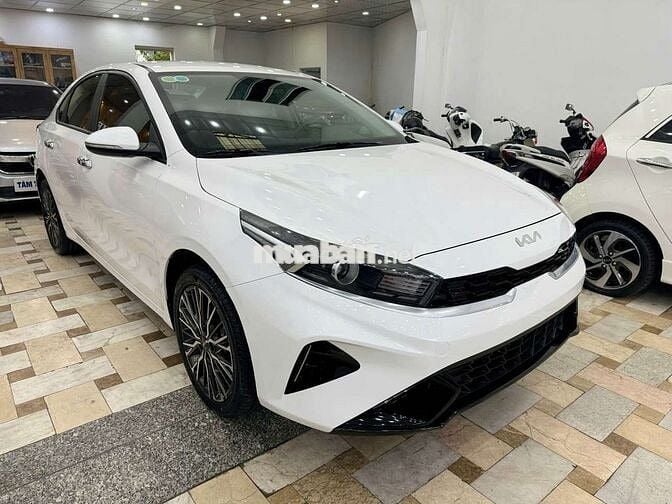 Kia K3 2022 Deluxe 1.6 MT( số sàn ) - Odo 37720 km