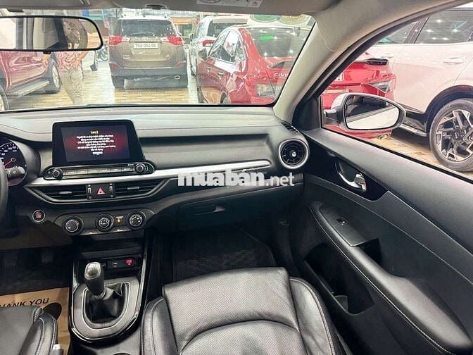 Kia K3 2022 Deluxe 1.6 MT( số sàn ) - Odo 37720 km