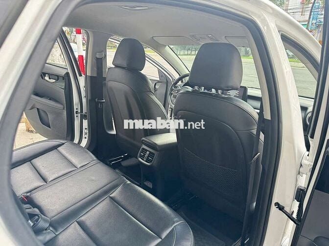 Kia K3 2022 Deluxe 1.6 MT( số sàn ) - Odo 37720 km