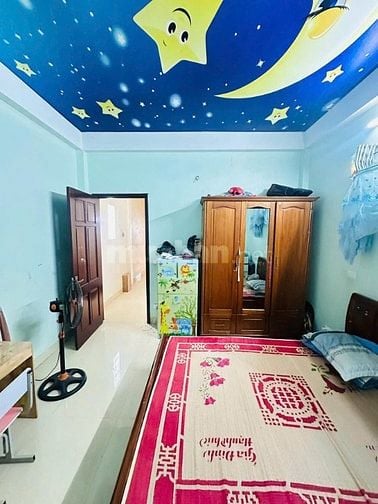 Nhà dân xây 60m² x 4T Đại Mỗ, Ô tô 7 chỗ đỗ cửa, sổ đẹp, cạnh vincom 