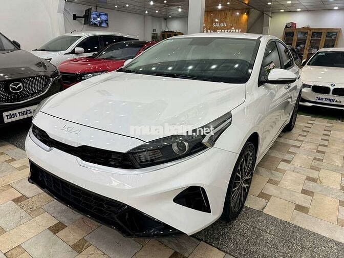 Kia K3 2022 Deluxe 1.6 MT( số sàn ) - Odo 37720 km