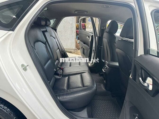 Kia K3 2022 Deluxe 1.6 MT( số sàn ) - Odo 37720 km