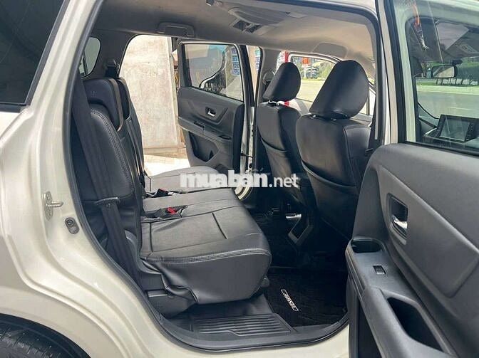 Toyota Avanza Premio 2022 CVT - 37379 km