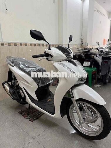 SH 125! mới chưa một lần bấm biển