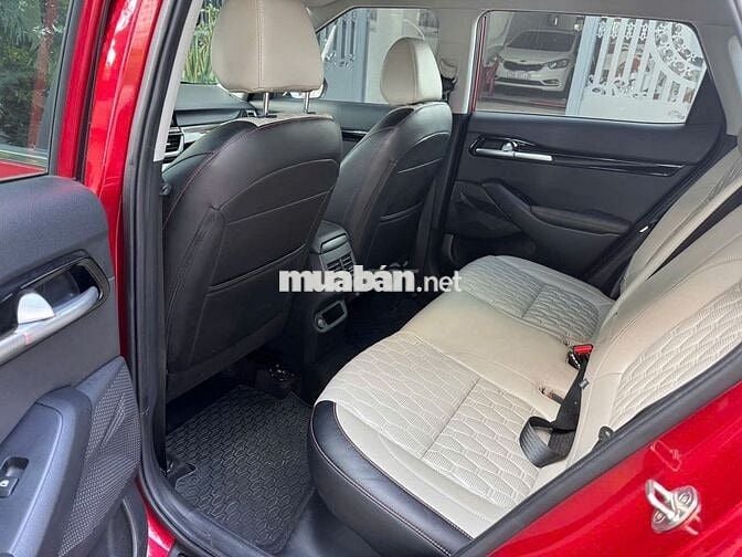 Kia Seltos Moden 2022 Luxury 1.4 AT logo mới