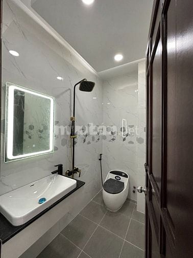 NHÀ GIÁ TỐT MỚI ĐẸP HẺM 5M ĐƯỜNG KINH DƯƠNG VƯƠNG Q.6