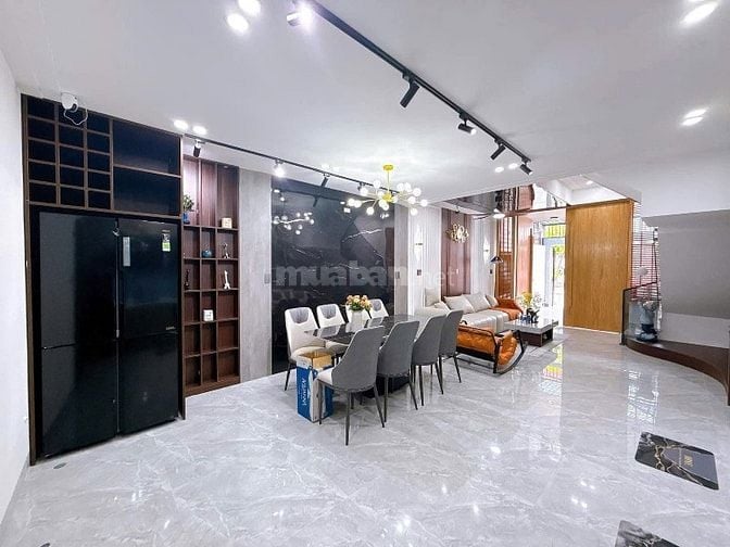 Cho con vốn bán nhà Lý Phục Man, Quận 7. Giao Huỳnh Tấn Phát