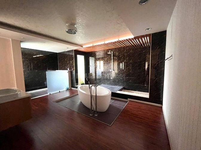 Villa hồ bơi, sân vườn khu An Phú An Khánh, quận 2, gần công viên 