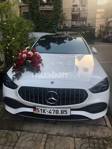 Xe 29 chỗ mẫu mới, xe hoa cưới và các loại xe du lịch chuyên nghiệp