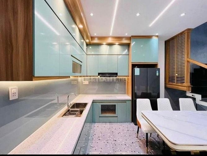 Nhà hẻm giá mềm Cao Văn Lầu Q6.42m2/3tỷ900.NHÀ CÓ HĐ THUÊ 8tr.HẺM OTO 