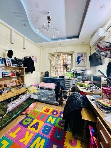 Gà đẻ trứng vàng Tân Mai_ 50m_MT3.4_4tầng_4PN_2 thoáng_ngõ thông tứ tu