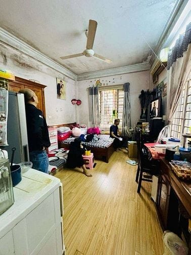Gà đẻ trứng vàng Tân Mai_ 50m_MT3.4_4tầng_4PN_2 thoáng_ngõ thông tứ tu