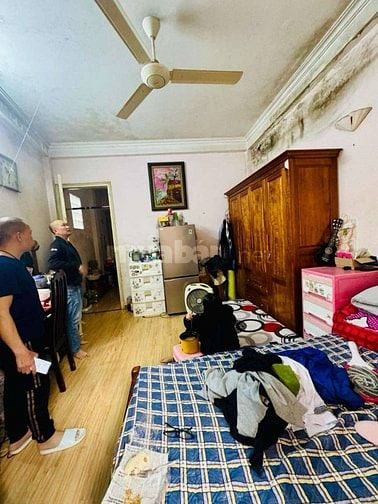Gà đẻ trứng vàng Tân Mai_ 50m_MT3.4_4tầng_4PN_2 thoáng_ngõ thông tứ tu