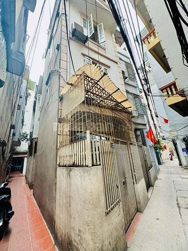Gà đẻ trứng vàng Tân Mai_ 50m_MT3.4_4tầng_4PN_2 thoáng_ngõ thông tứ tu