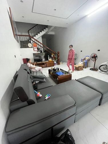 Bán nhà đường lê hoàn, đối diện công viên Hội An