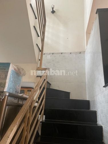 Bán nhà mặt tiền kinh dương 5tầng btct 240m2 giá 12tỷ