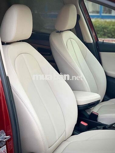 BMW 218i Gran Tourer rất mới.