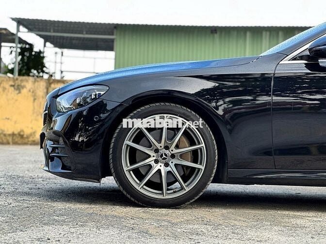 Mercedes Benz E300 AMG 2022  - 29000 km