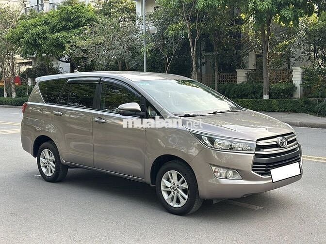 Toyota Innova 2.0E 2019 -  Xám Xịn