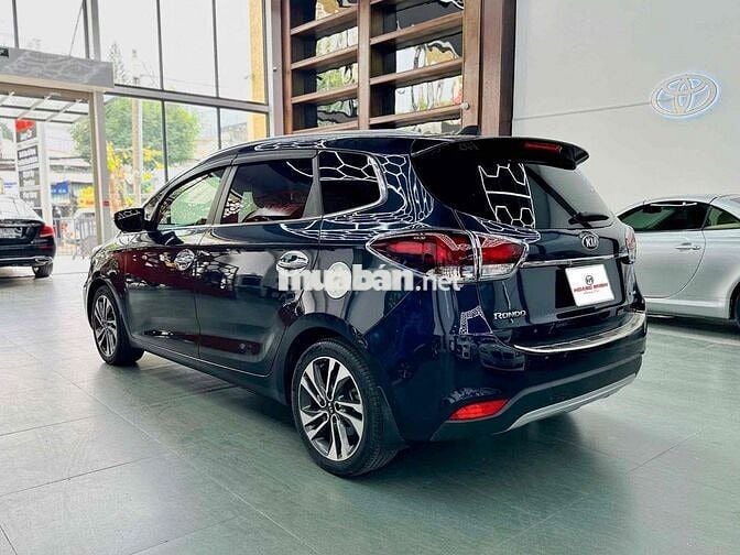 Kia Rondo 2021 GAT - 74000 km; xe còn mới bao test