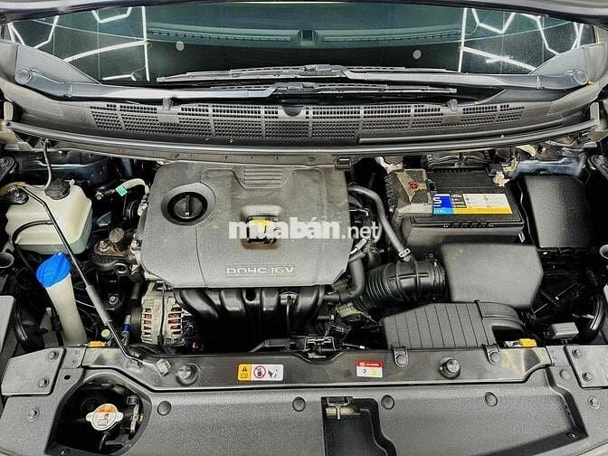 Kia Rondo 2021 GAT - 74000 km; xe còn mới bao test