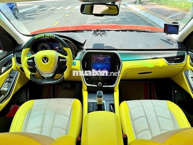 VinFast Lux SA2.0 2019 2.0 AT - 74000 km