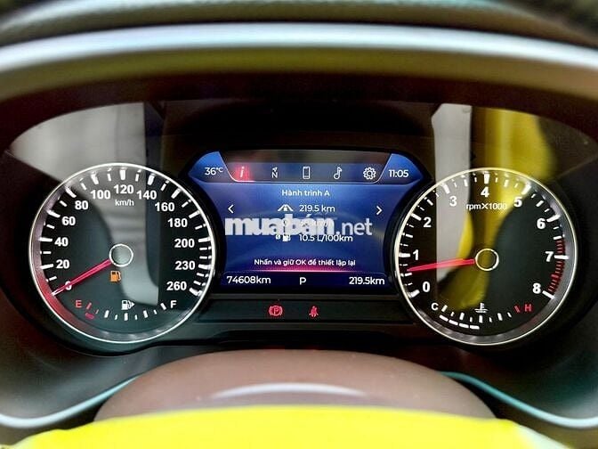 VinFast Lux SA2.0 2019 2.0 AT - 74000 km