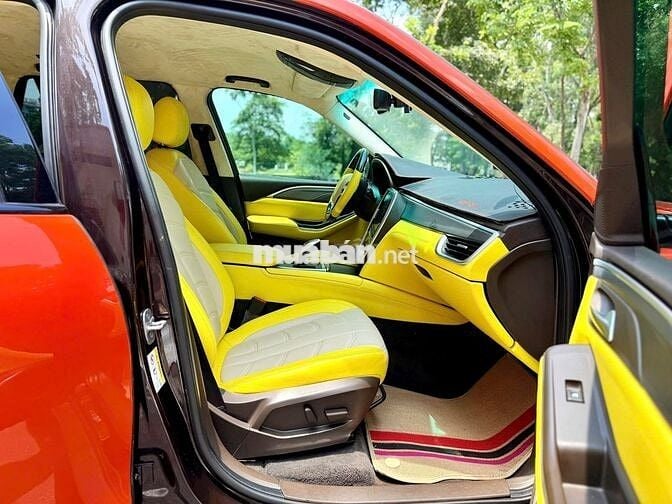 VinFast Lux SA2.0 2019 2.0 AT - 74000 km