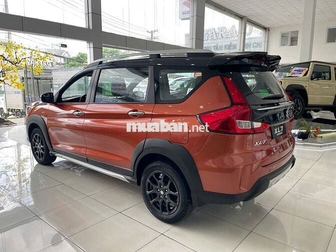 Suzuki XL 7 2024 Hybrid xả kho, 167 triệu lấy xe