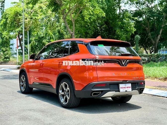 VinFast Lux SA2.0 2019 2.0 AT - 74000 km