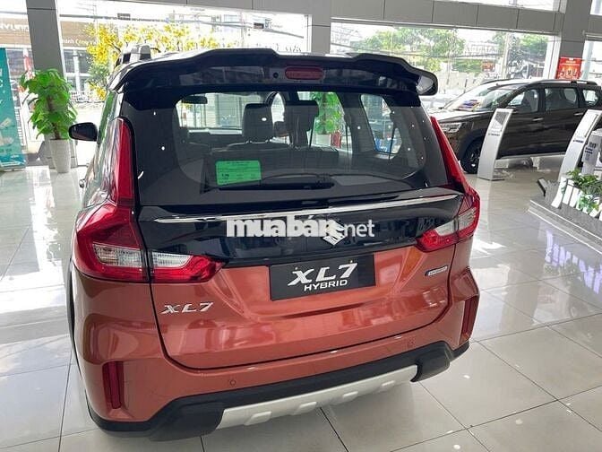 Suzuki XL 7 2024 Hybrid xả kho, 167 triệu lấy xe