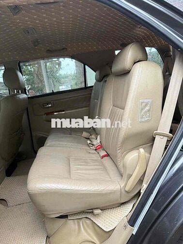 Toyota Fortuner 2010 2.7V 4x4 AT - 199 km