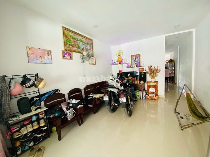 CHÍNH CHỦ CẦN BÁN GẤP NHÀ MẶT TIỀN ĐƯỜNG LỚN NGANG 4 X18,5 