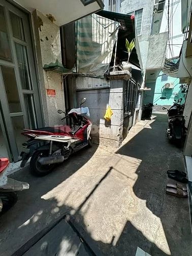 2ty980 nhà P9Q8 3,7 X 7 ( Trệt + lầu ) 2 pn Sổ hồng riêng hẻm thông 